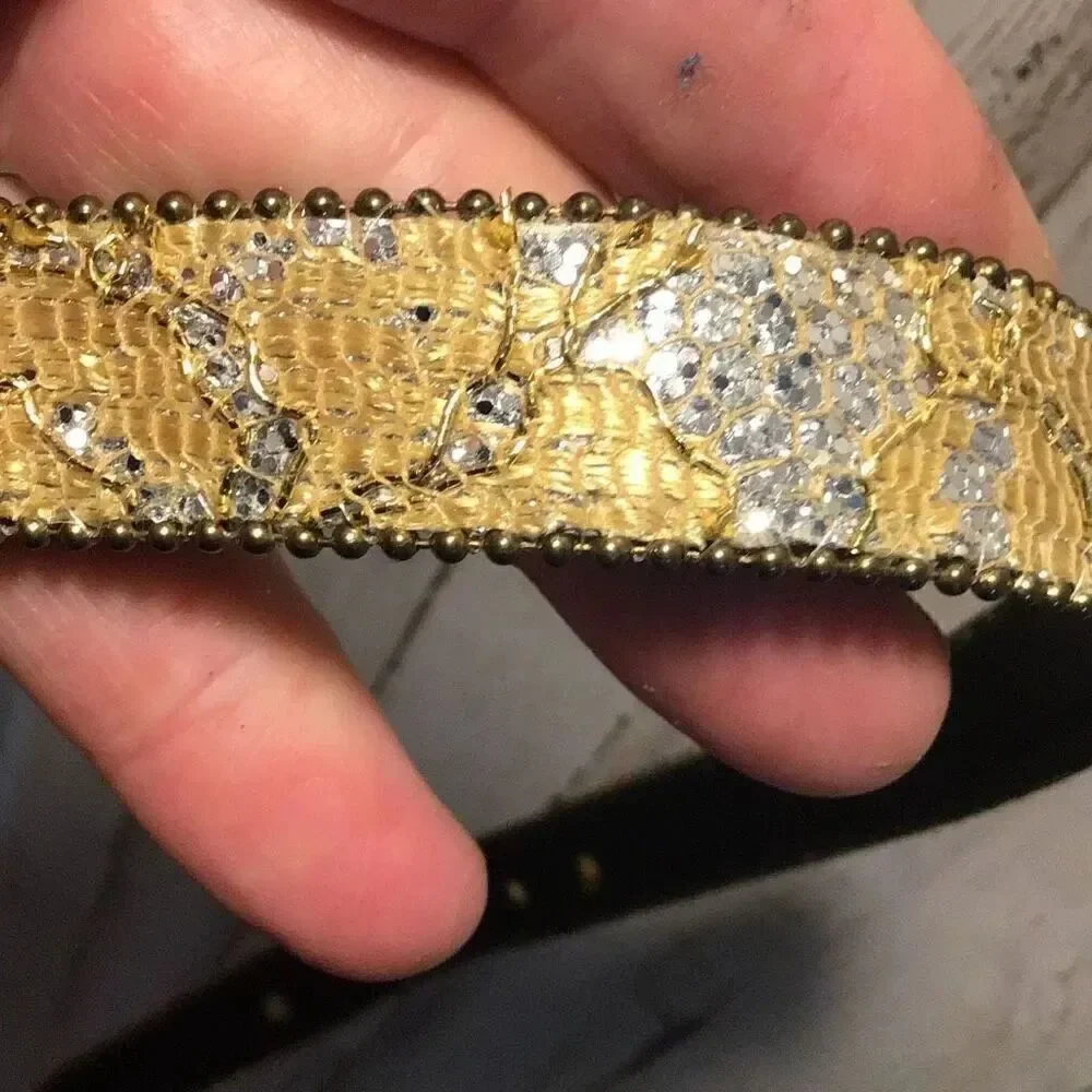 Belt beautiful, golden silver pattern, small 28 inch made in the USA